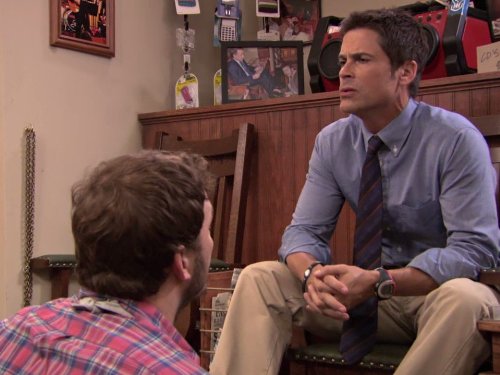 Still of Rob Lowe and Chris Pratt in Parks and Recreation (2009)