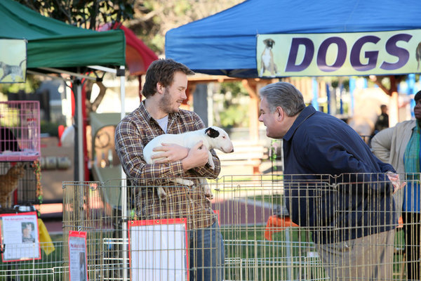 Still of Jim O'Heir and Chris Pratt in Parks and Recreation (2009)