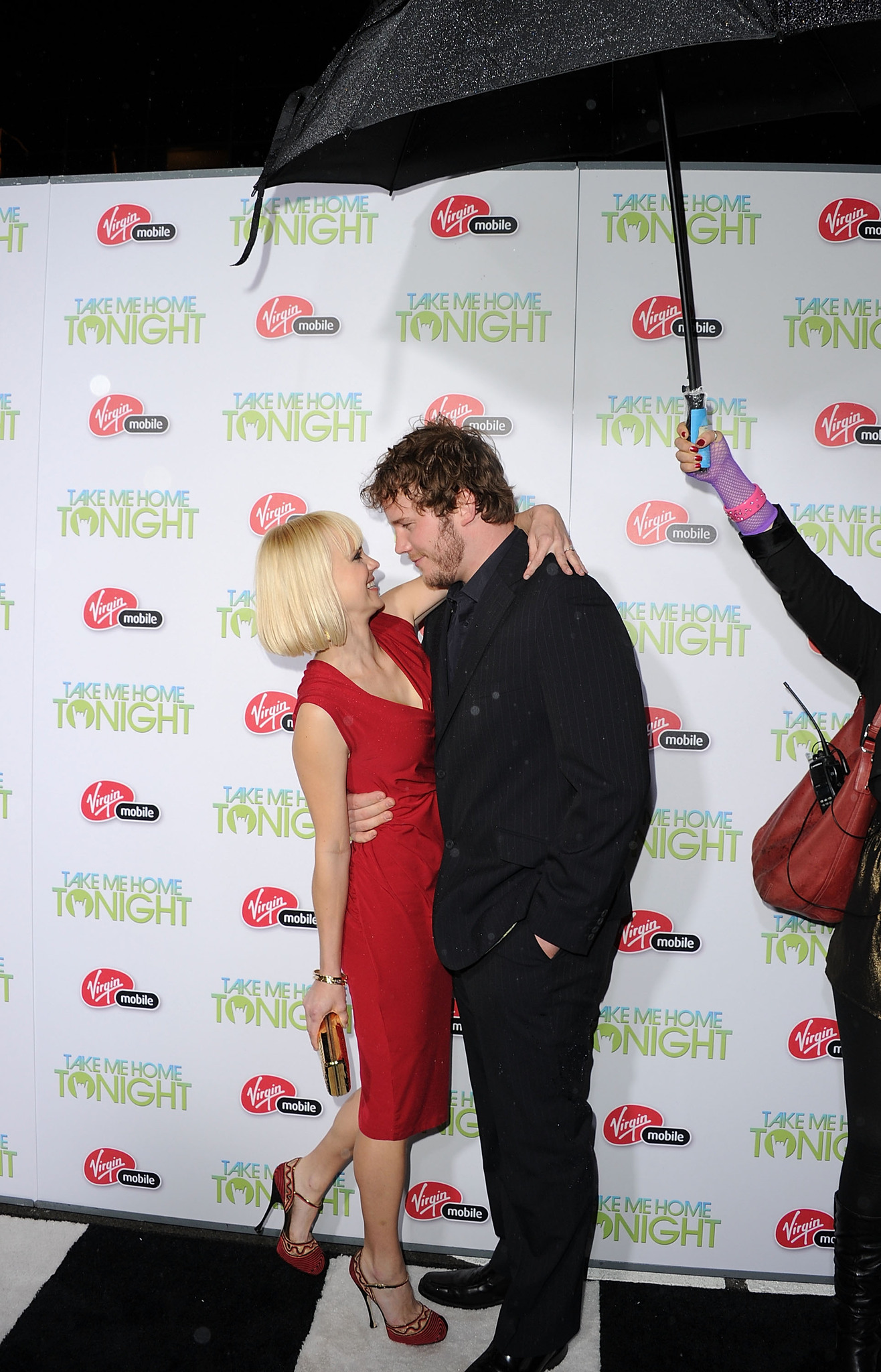 Anna Faris and Chris Pratt at event of Take Me Home Tonight (2011)