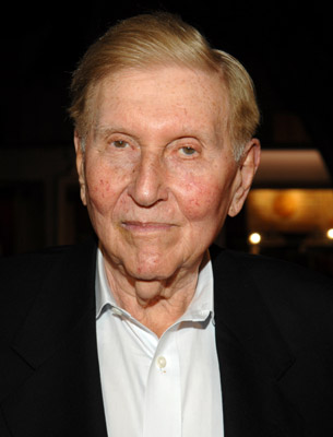 Sumner Redstone at event of Freedom Writers (2007)