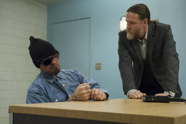 Still of Donal Logue and Kurt Sutter in Sons of Anarchy (2008)