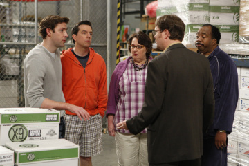 Still of Phyllis Smith, Rainn Wilson, John Krasinski, Ed Helms and Leslie David Baker in The Office (2005)