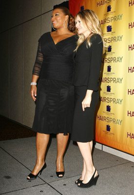 Michelle Pfeiffer and Queen Latifah at event of Hairspray (2007)