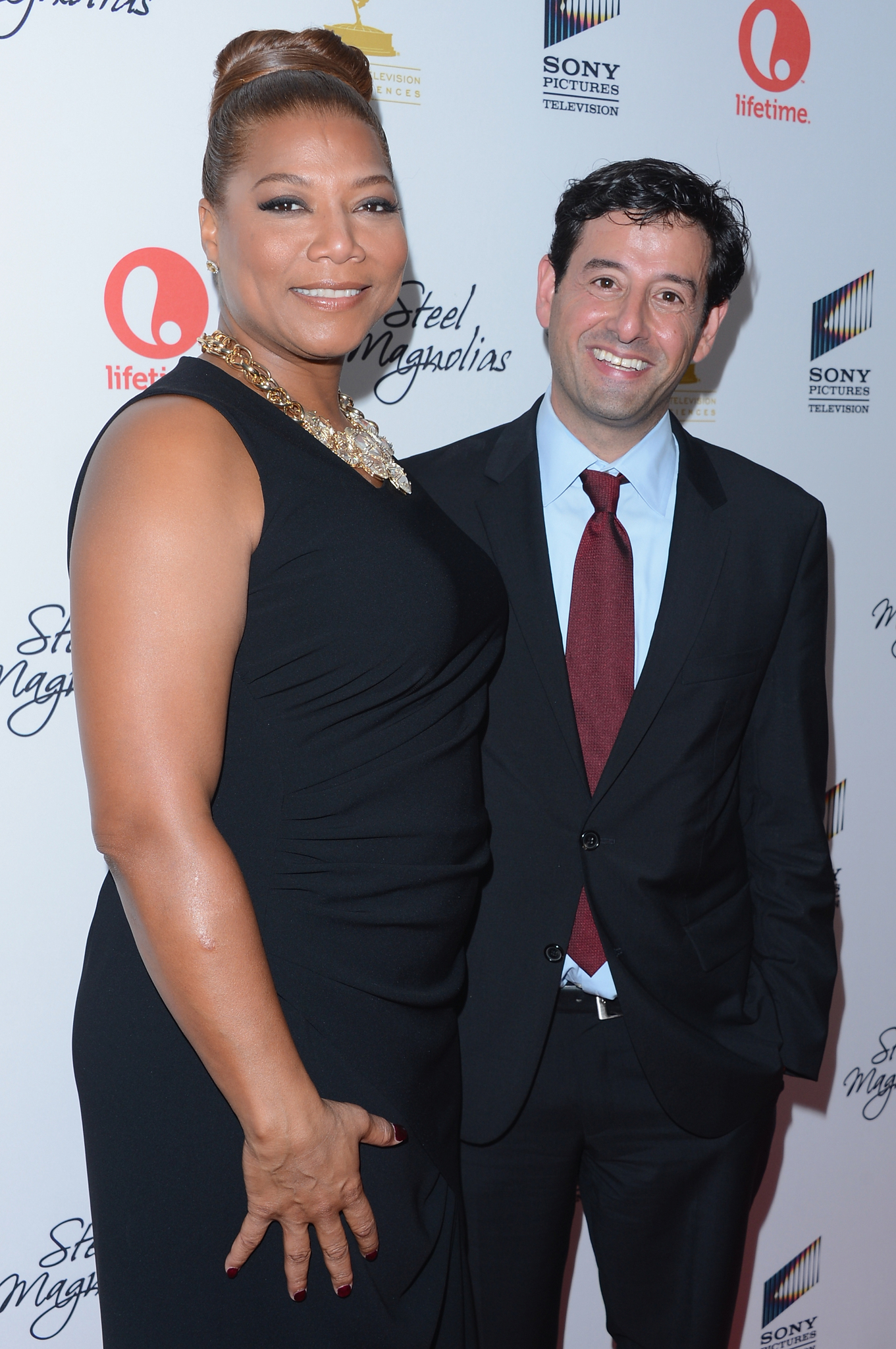Queen Latifah and Rob Sharenow at event of Steel Magnolias (2012)