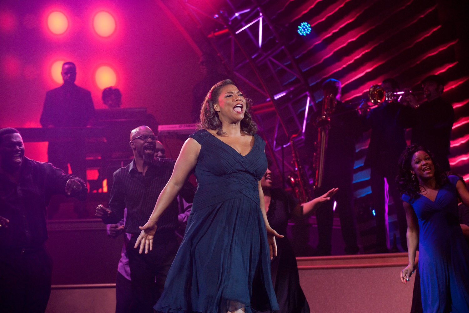 Still of Queen Latifah in Joyful Noise (2012)