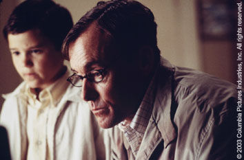 Still of John C. McGinley and Bret Loehr in Identity (2003)