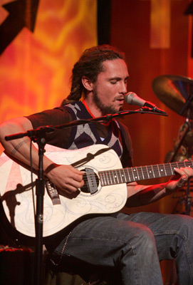 John Butler at event of Jimmy Kimmel Live! (2003)