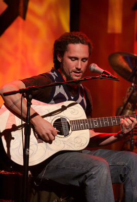 John Butler at event of Jimmy Kimmel Live! (2003)