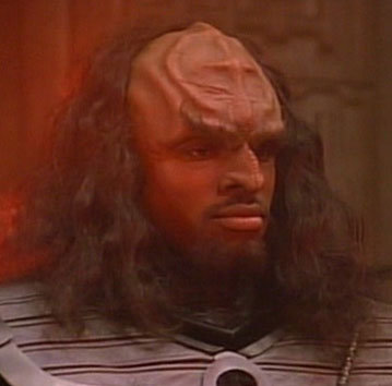 Actor Josef Cannon as Klingon Warrior, Zcan in Star Trek The Next Generation, 