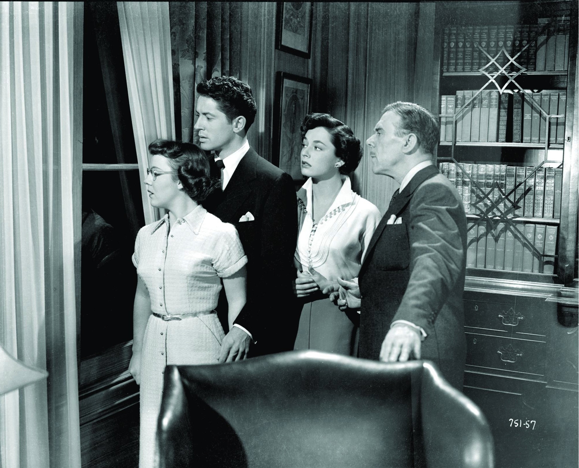 Still of Leo G. Carroll, Farley Granger, Patricia Hitchcock and Ruth Roman in Strangers on a Train (1951)