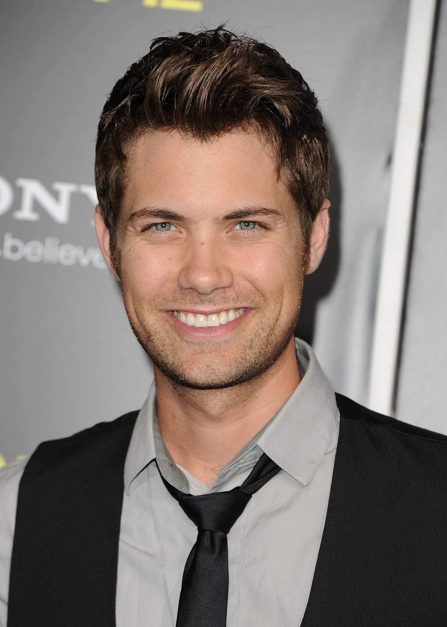 Drew Seeley at event of 30 Minutes or Less (2011)