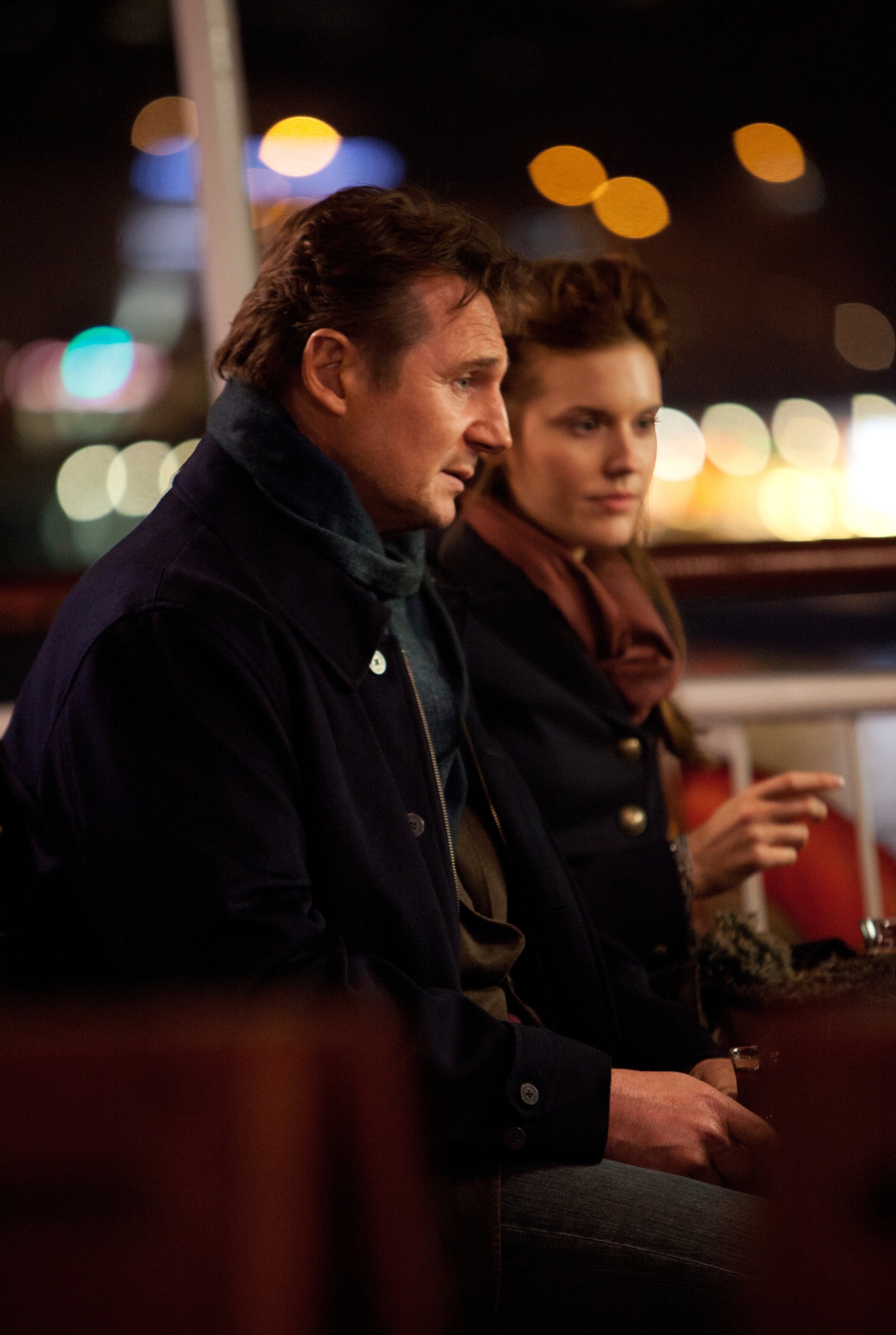 Still of Liam Neeson and Maggie Grace in Pagrobimas 2: Neisvengiamas kerstas (2012)