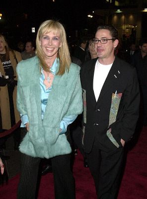 Robert Downey Jr. and Trudie Styler at event of Snatch. (2000)