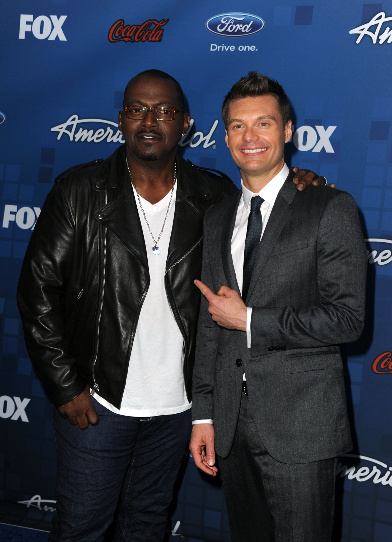 Ryan Seacrest and Randy Jackson at event of American Idol: The Search for a Superstar (2002)