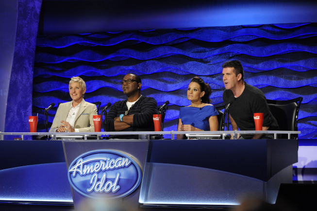 Still of Ellen DeGeneres, Simon Cowell, Randy Jackson and Kara DioGuardi in American Idol: The Search for a Superstar (2002)