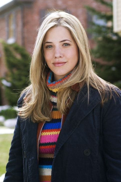Still of Julie Gonzalo in Christmas with the Kranks (2004)