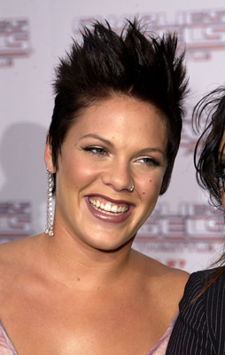 Pink at event of Charlie's Angels: Full Throttle (2003)