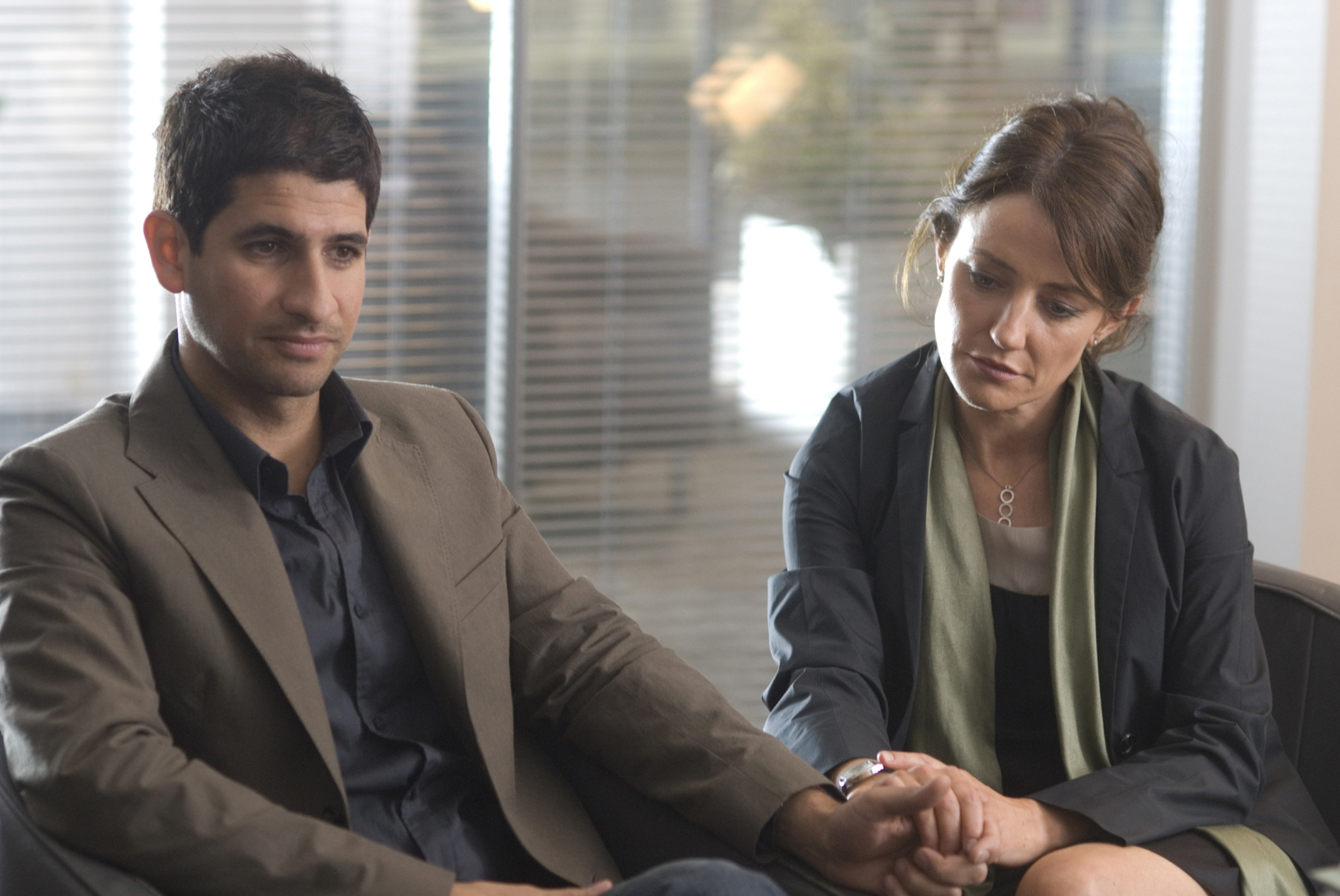 Still of Orla Brady and Raza Jaffrey in Mistresses (2008)