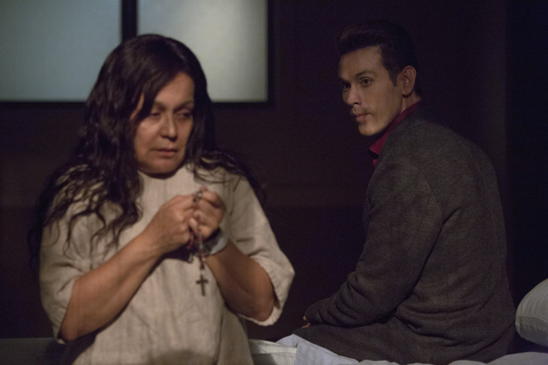 Still of Ana Mercedes and Kevin Alejandro in Strele (2012)