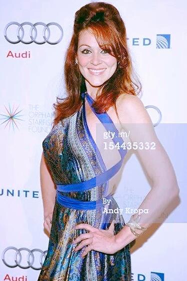 Tatiana Monteiro Attending. To the Gala of The Starfish Orphaned