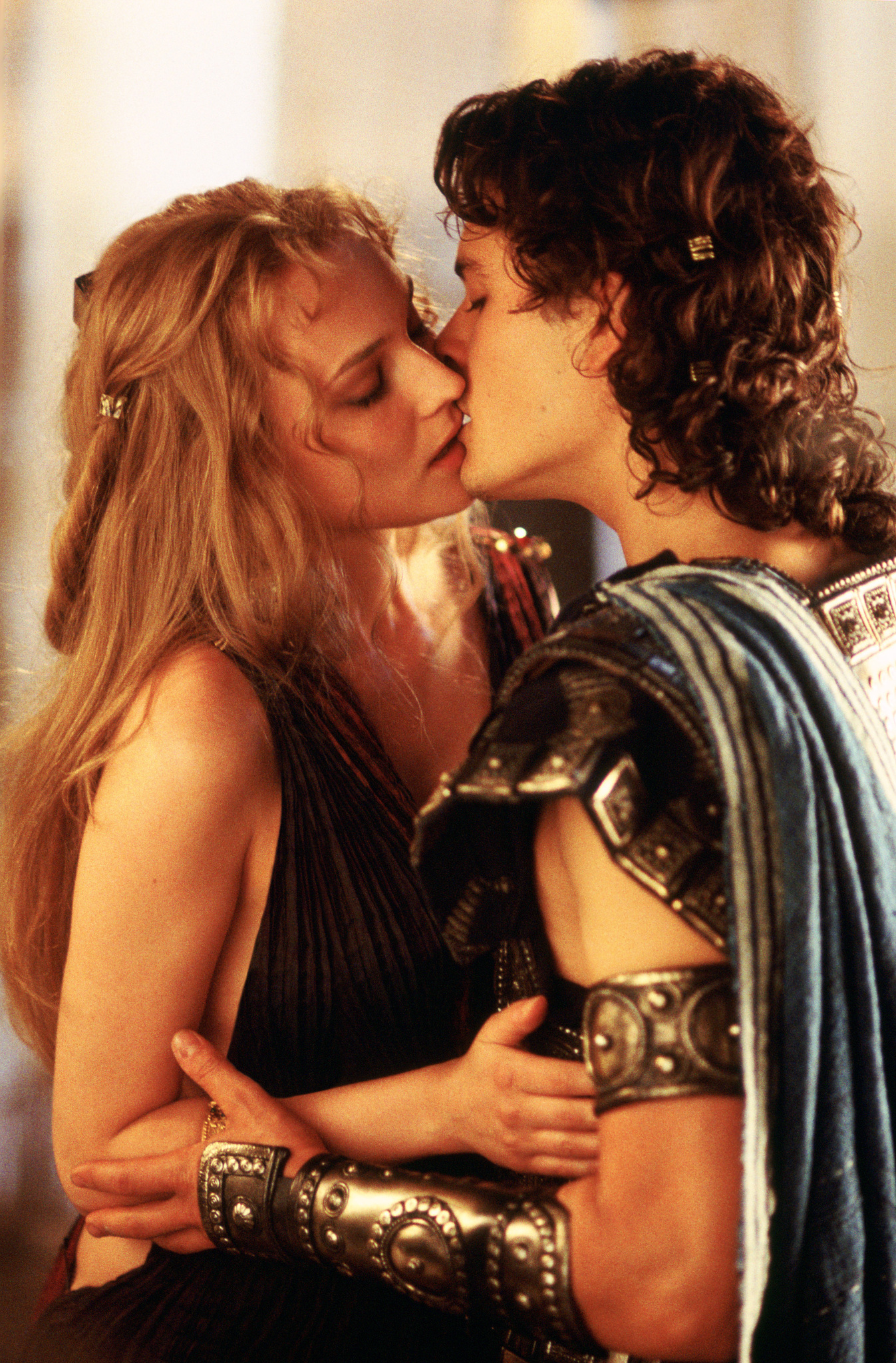 Still of Orlando Bloom and Diane Kruger in Troy (2004)