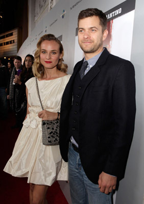 Joshua Jackson and Diane Kruger at event of Negarbingi sunsnukiai (2009)