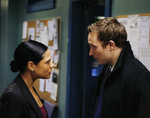 Still of Monique Gabriela Curnen and Joshua Close in The Unusuals (2009)