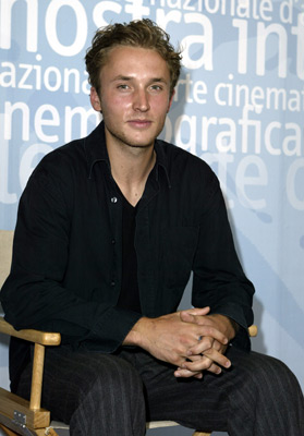 Joshua Close at event of Twist (2003)