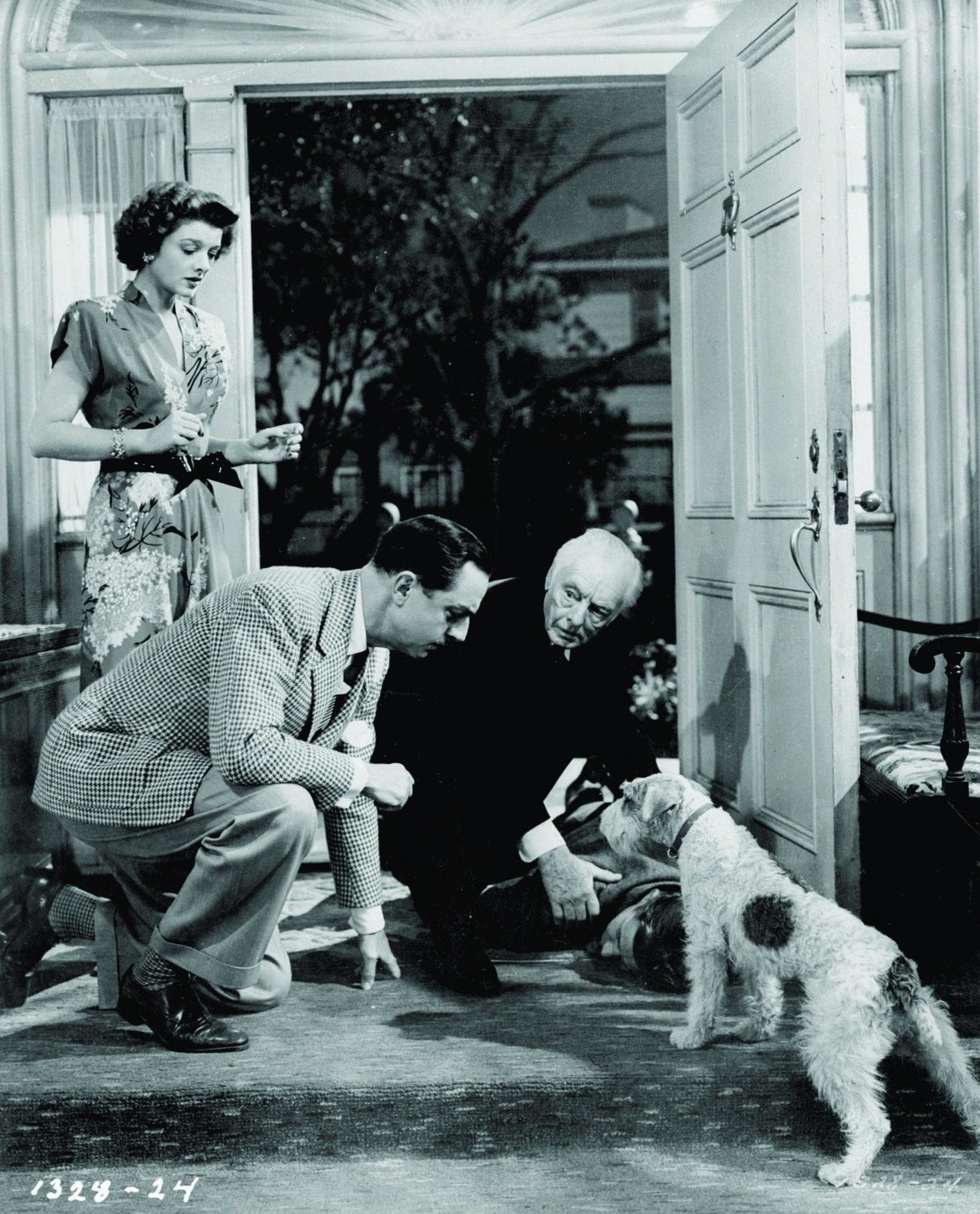 Still of Myrna Loy, William Powell, Harry Davenport and Asta in The Thin Man Goes Home (1945)