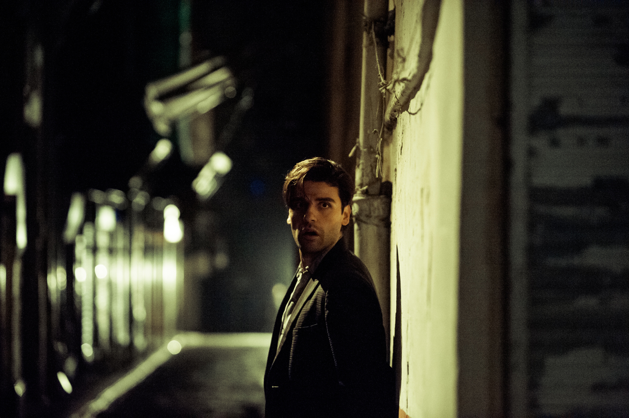 Still of Oscar Isaac in The Two Faces of January (2014)