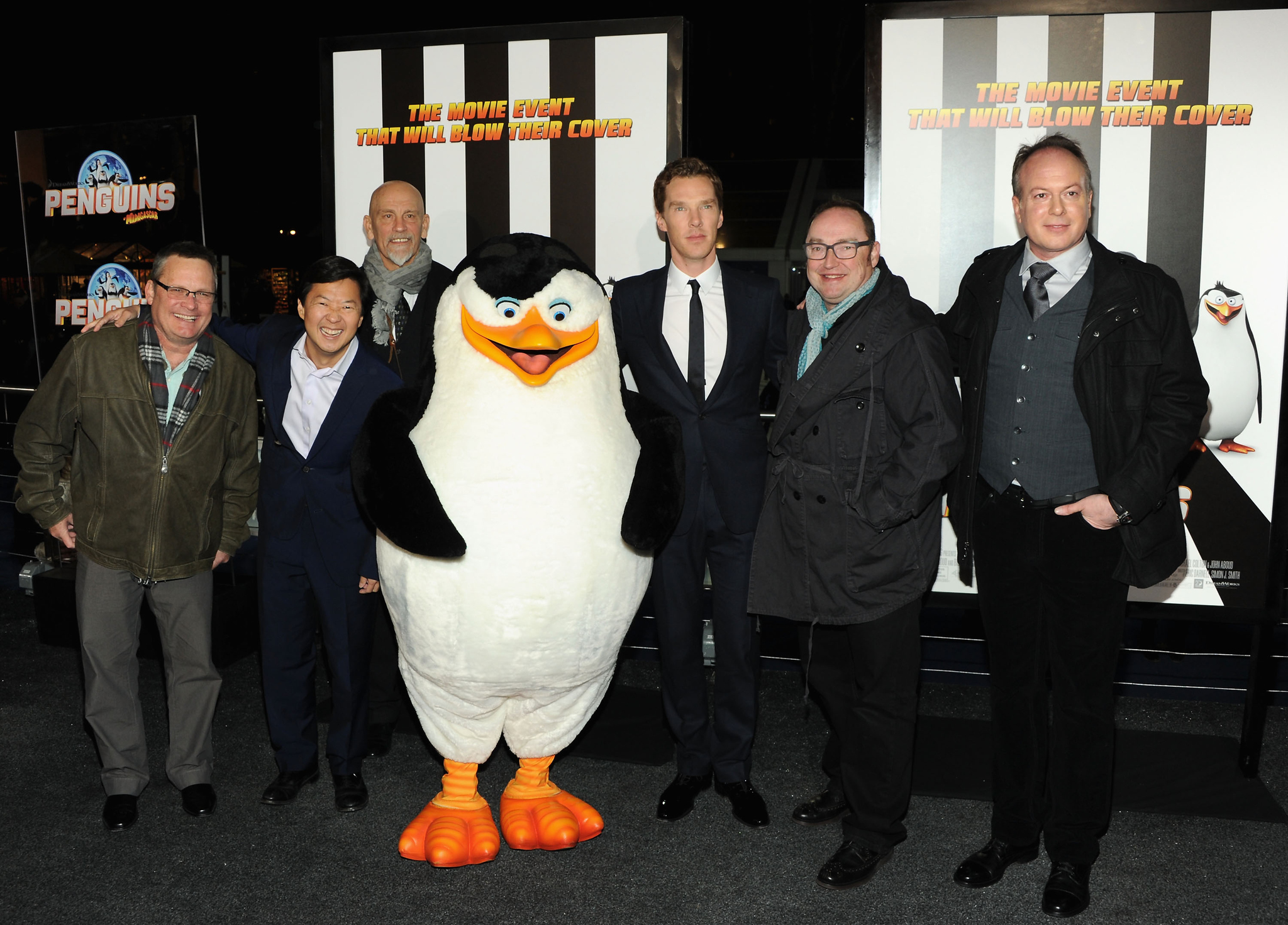 John Malkovich, Eric Darnell, Ken Jeong, Tom McGrath, Simon J. Smith and Benedict Cumberbatch at event of Penguins of Madagascar (2014)