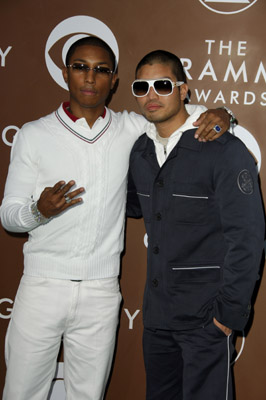 Chad Hugo and Pharrell Williams at event of The 48th Annual Grammy Awards (2006)