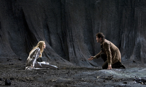 Still of Claire Danes and Charlie Cox in Zvaigzdziu dulkes (2007)