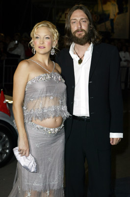 Kate Hudson and Chris Robinson at event of Le divorce (2003)