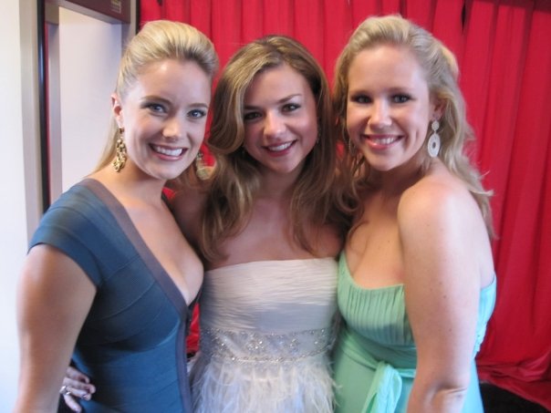 Bonnie and Caitlin at Daytime Emmy Awards. August 2009