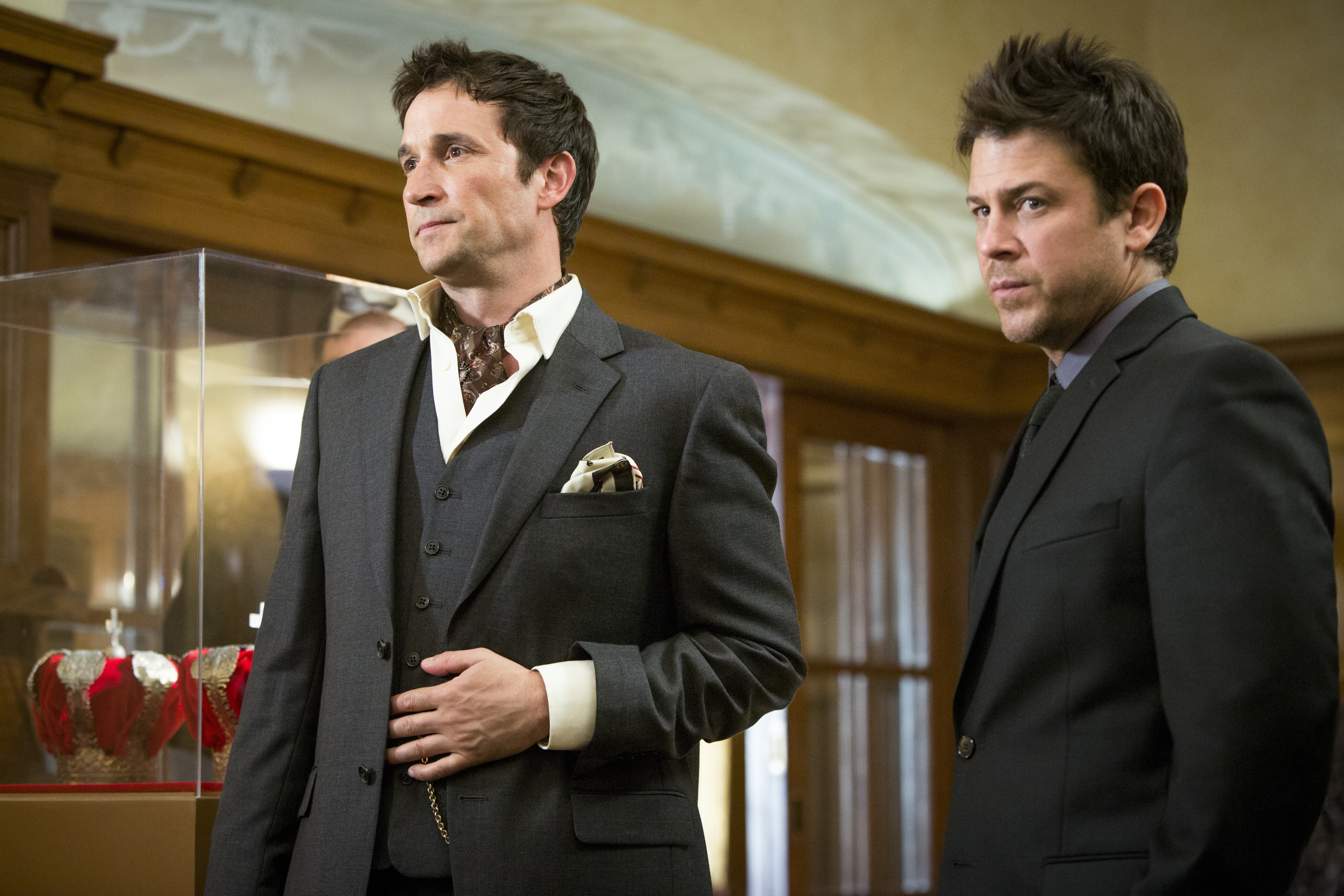Still of Noah Wyle in The Librarians (2014)