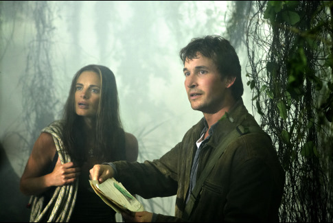 Still of Gabrielle Anwar and Noah Wyle in The Librarian: Return to King Solomon's Mines (2006)