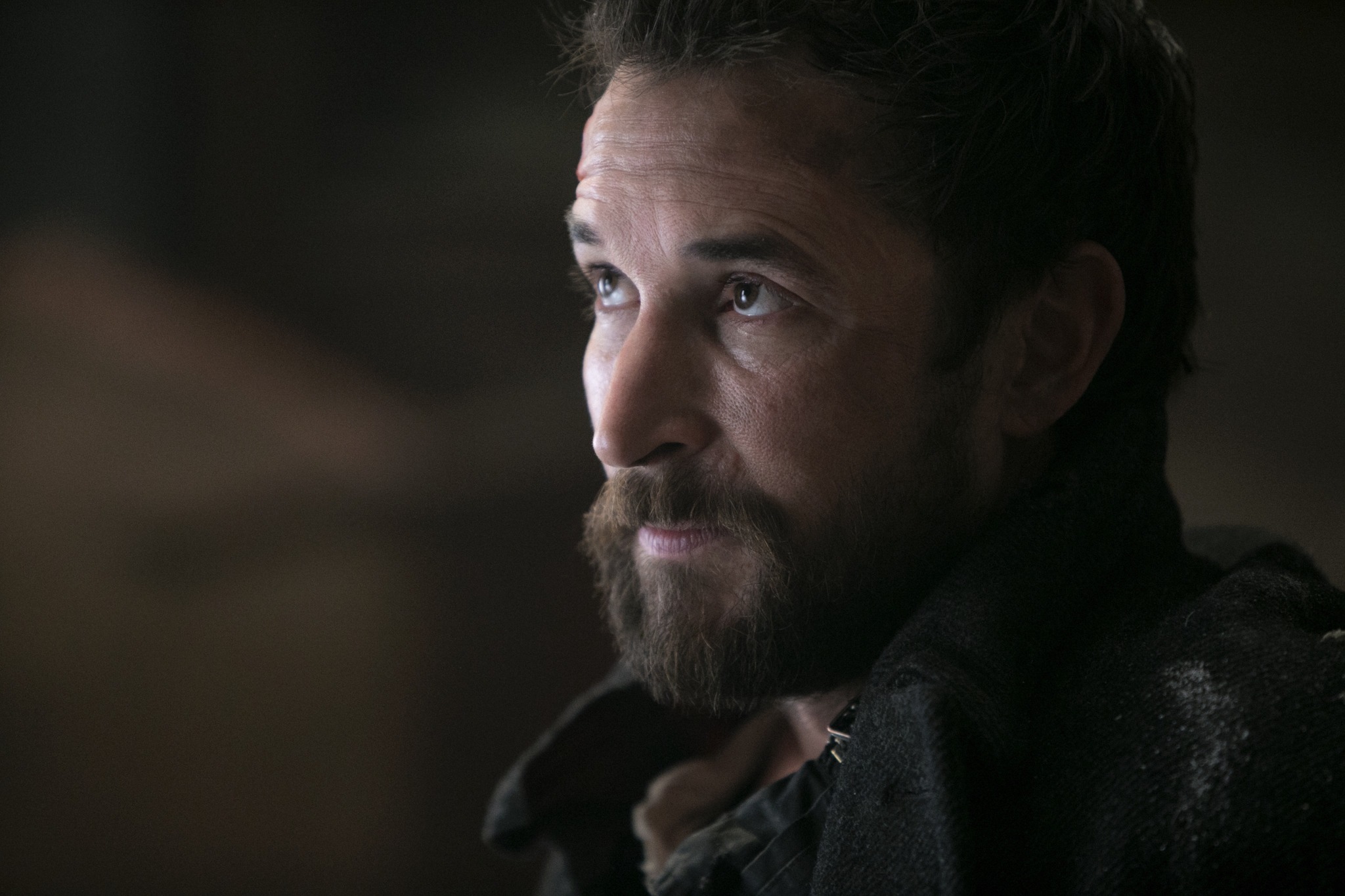 Still of Noah Wyle in Krentantis dangus (2011)