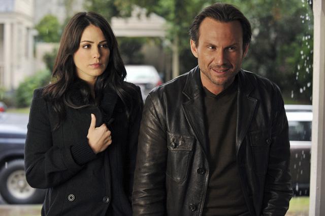 Still of Christian Slater and Michelle Borth in The Forgotten (2009)