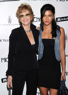Jane Fonda and Jessica Szohr at event of The Tillman Story (2010)