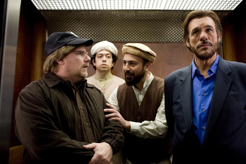 Still of Robert Davi, Geoffrey Arend, Kevin P. Farley and Serdar Kalsin in An American Carol (2008)