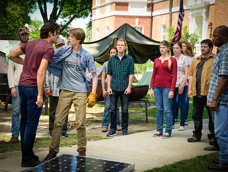Still of Colin Ford and Alexander Koch in Under the Dome (2013)