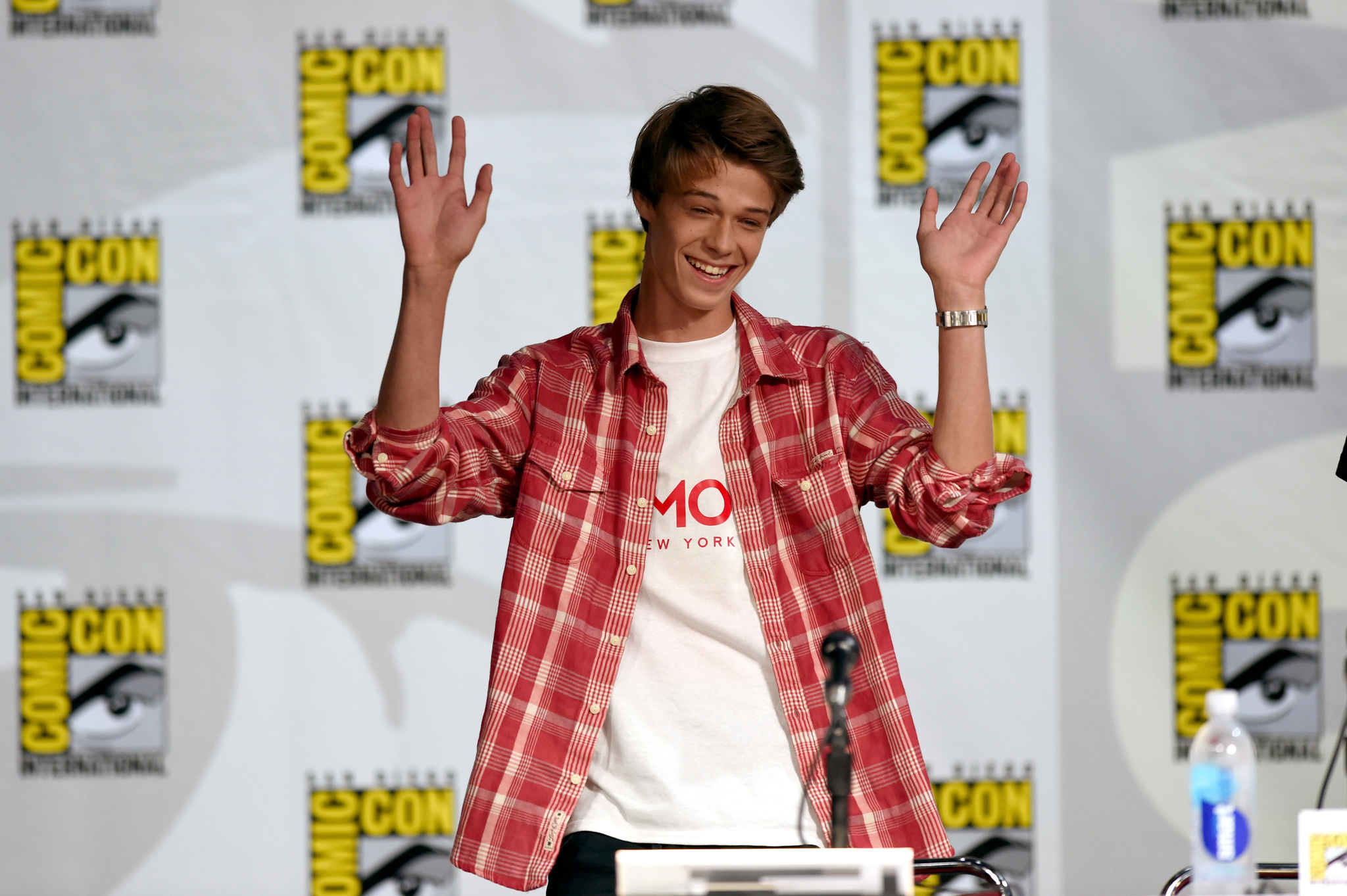 Colin Ford at event of Under the Dome (2013)