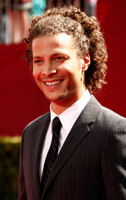 Justin Guarini at event of The 61st Primetime Emmy Awards (2009)