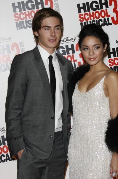 Vanessa Hudgens and Zac Efron at event of High School Musical 3: Senior Year (2008)