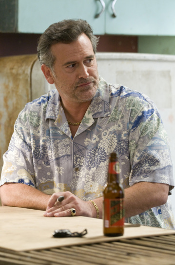 Still of Bruce Campbell in Vilko bilietas (2007)