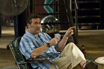 Still of Bruce Campbell in Vilko bilietas (2007)