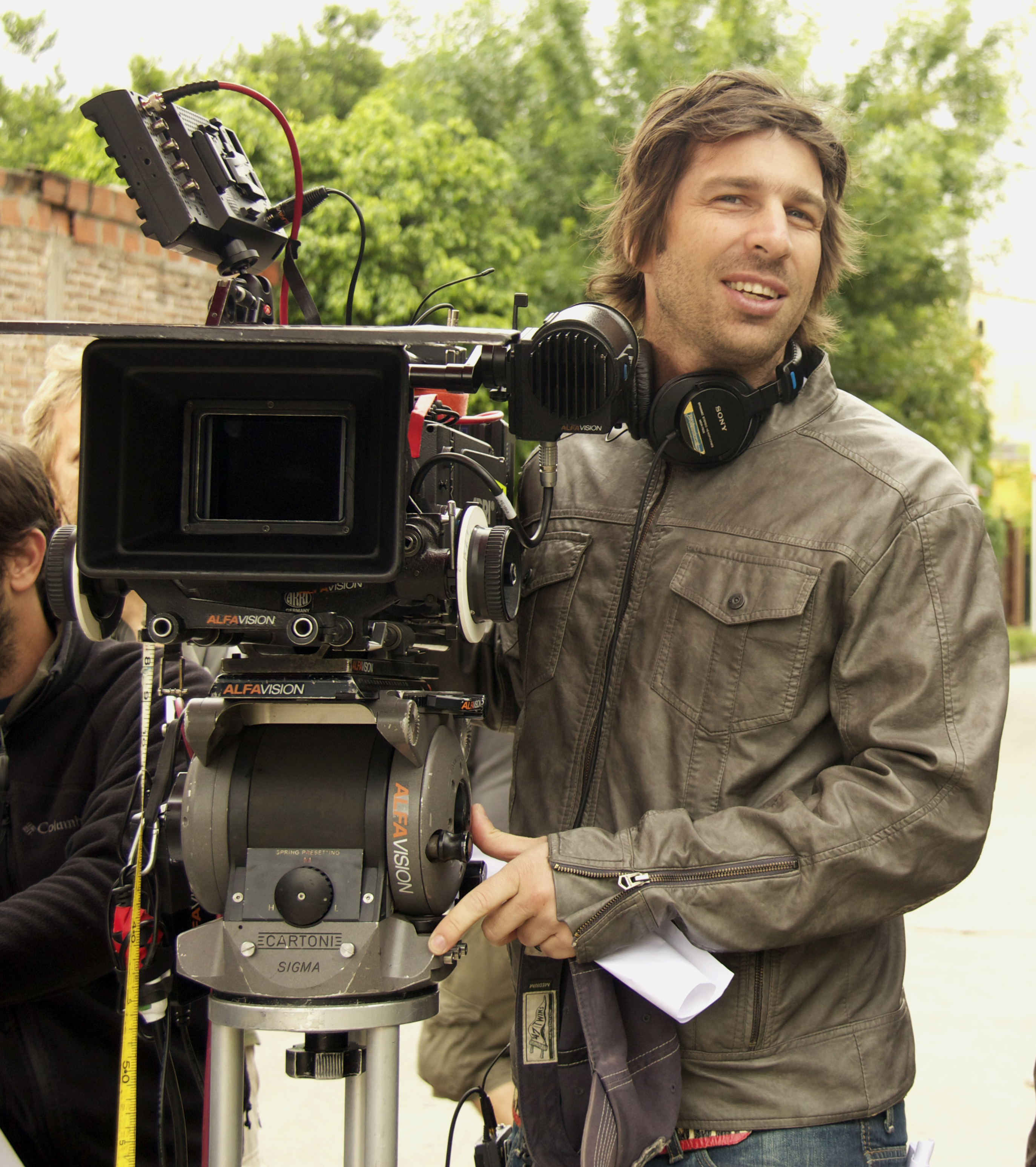 Hernan Aguilar directing Madraza