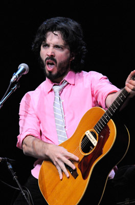 Bret McKenzie at event of Flight of the Conchords (2007)