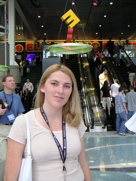 Suzy Magnin at E3 (Electronic Entertainment Expo) 2004